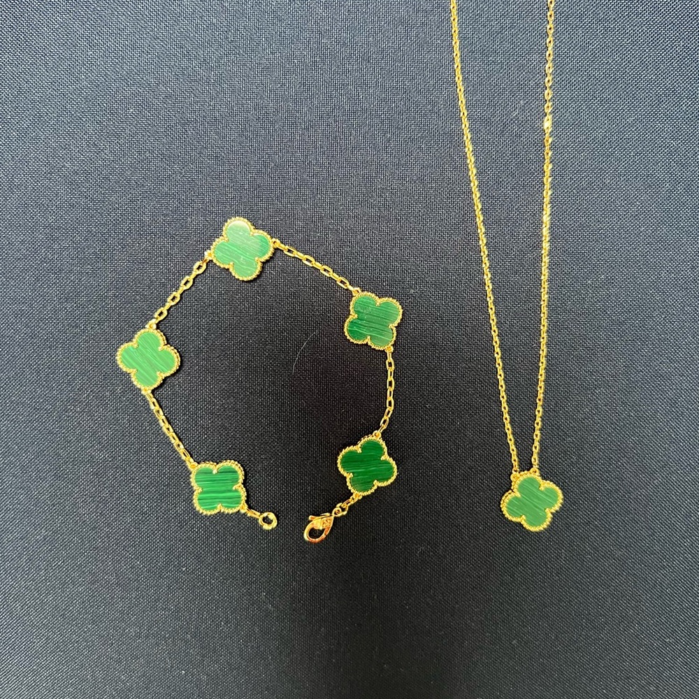 4 leaf clover bracelet and necklace